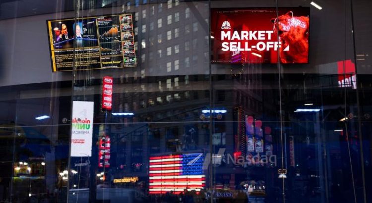Asian Market in the Red! Is It Time to Cut Your Sell Off?