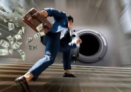Experts Warn : Stop Using This Savings Trick in 2025